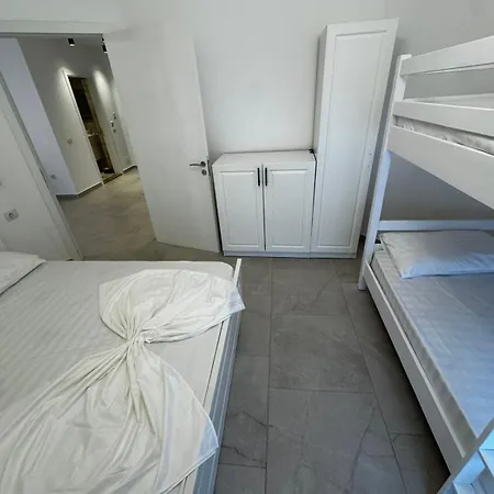 Emi Apartamento Shëngjin